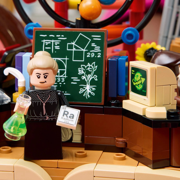 Maria Skłodowska-Curie aus Legosteinen / Foto: Lego