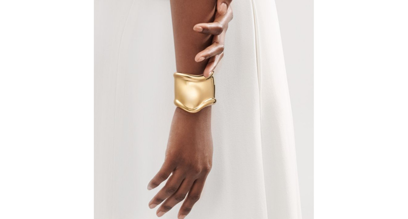 Pulsera de oro de Tiffany & Co. / materiales de prensa