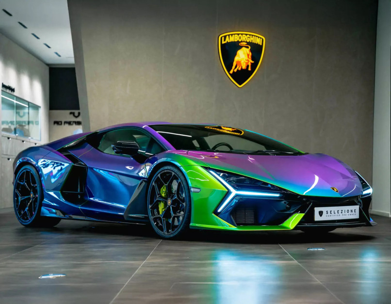 New Lamborghini Rotterdam in unique colors /Lamborghini Rotterdam