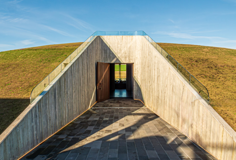 Der Eingang zum Bunker Hill im Yarra Valley / Shutterstock