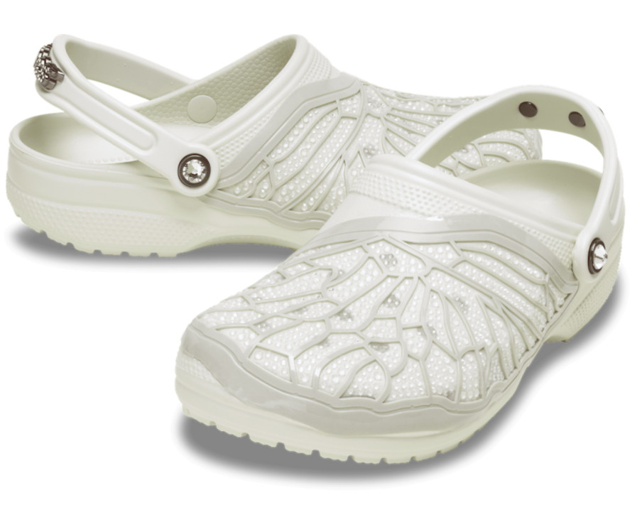 Crocs x Swarovski/photo: Crocs press materials