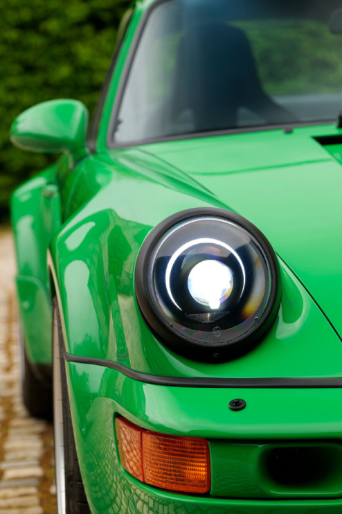 Classic Porsche 911 with a new electric heart / Everrati press materials