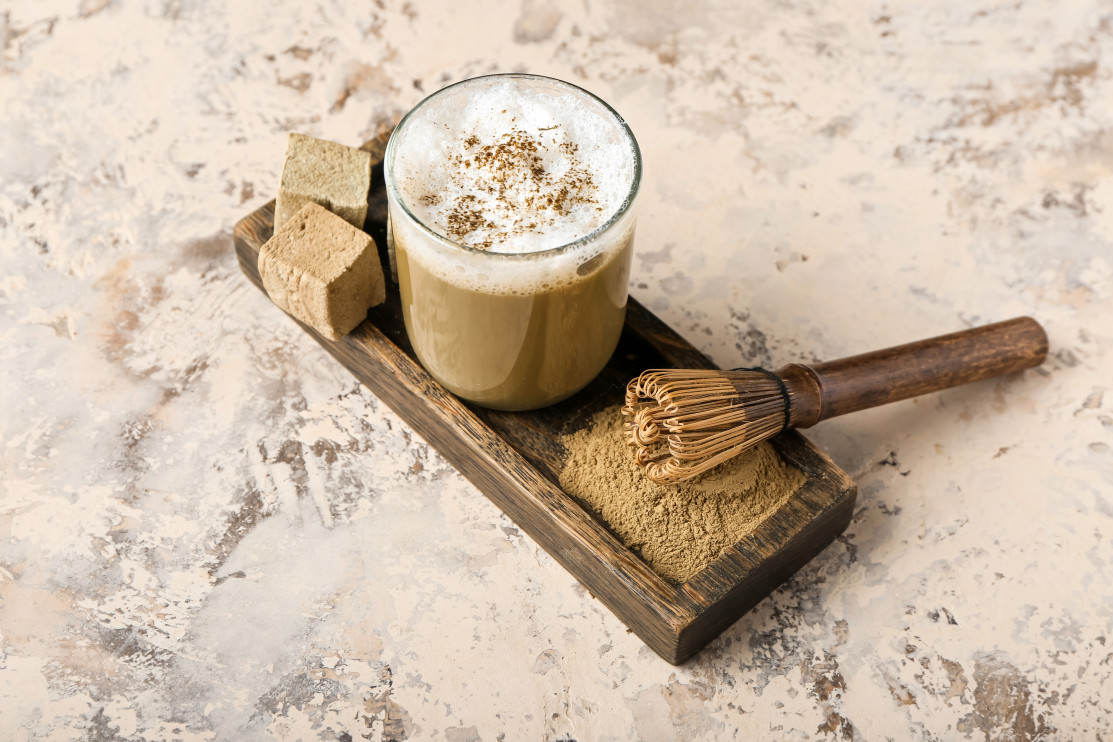 Hojicha – Japanese Roasted Tea with Soul / Shutterstock