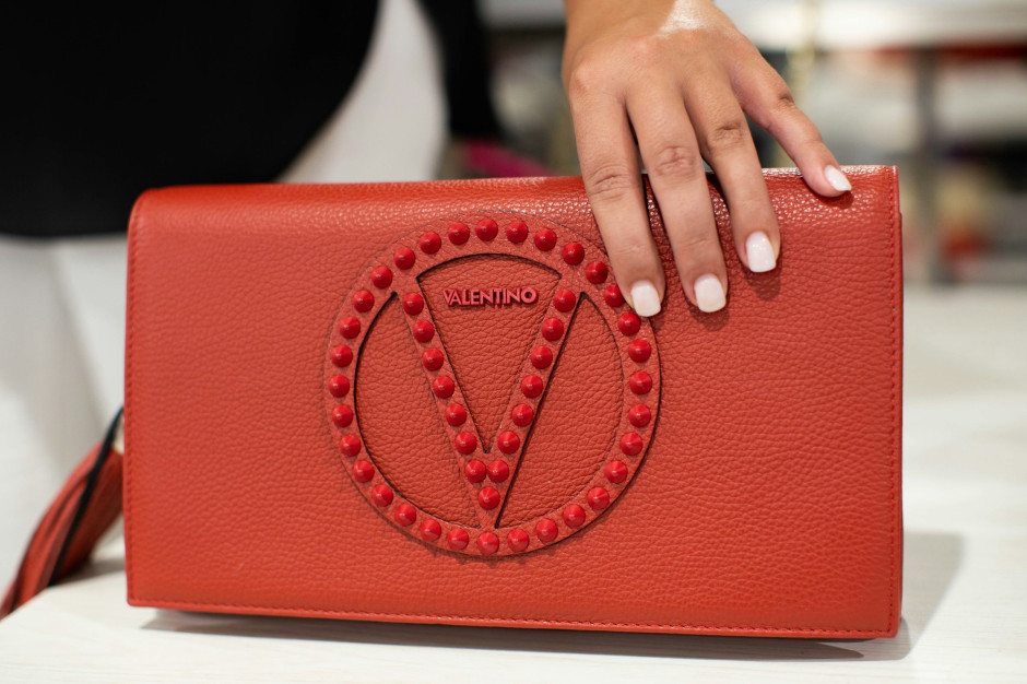 Red Valentino Bag / Unsplash, The Nix Company