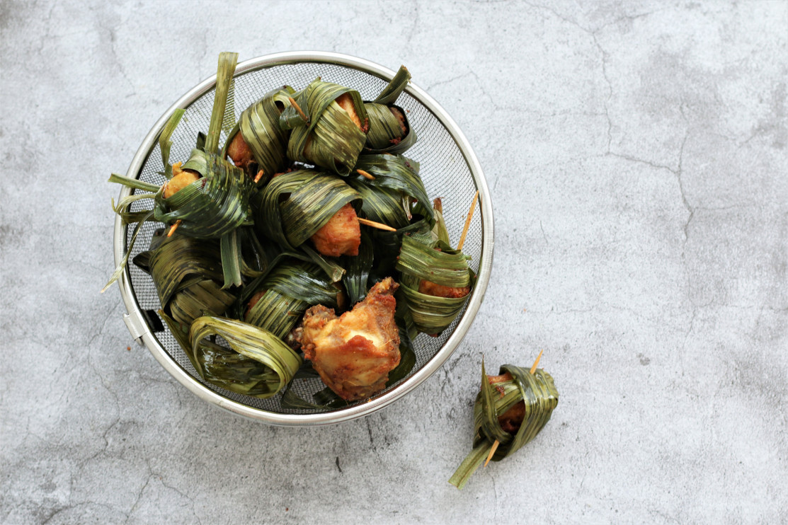 Pollo al gusto di foglia di pandano / Shutterstock