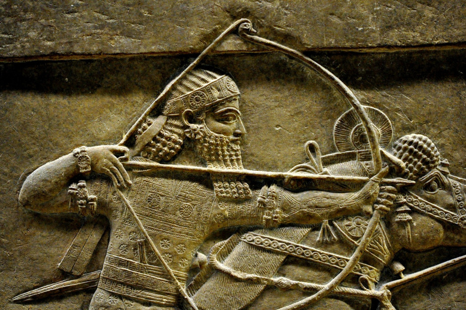 Ashurbanipal, scène van een leeuwenjacht uit het Noordpaleis in Nineveh / 7e eeuw v.Chr. British Museum, Londen, foto: Osama Shukir Muhammed Amin FRCP(Glasg), CC BY-SA 4.0, via Wikimedia Commons