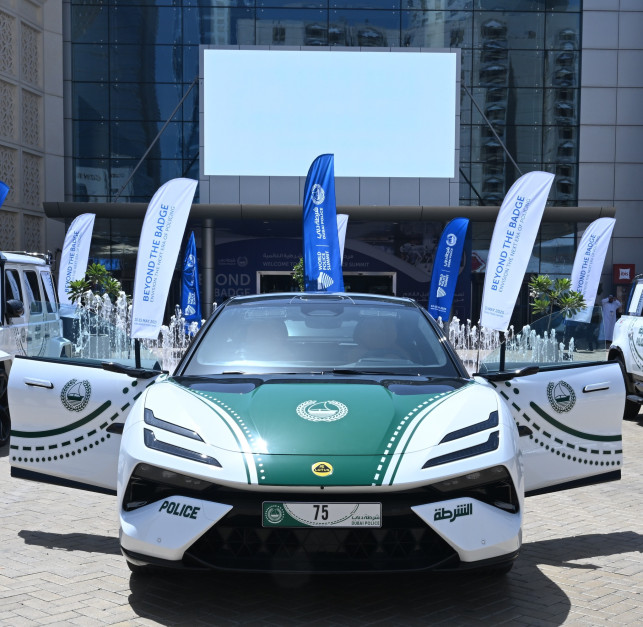 Lotus Emeya-S / foto: Facebook, politie van Dubai