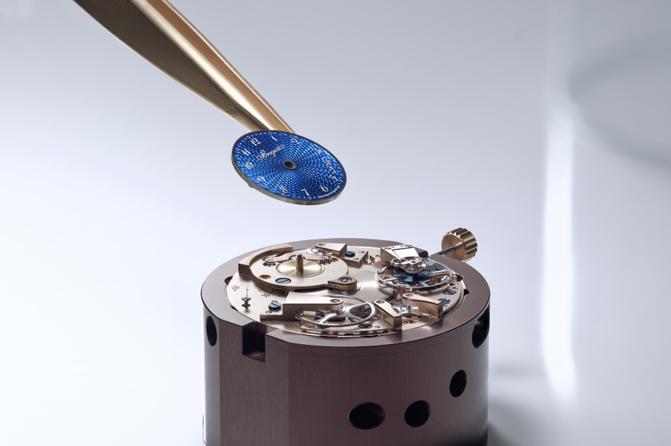 New Breguet watch to celebrate the 250th anniversary of the brand - dial made of flinqué enamel /Breguet