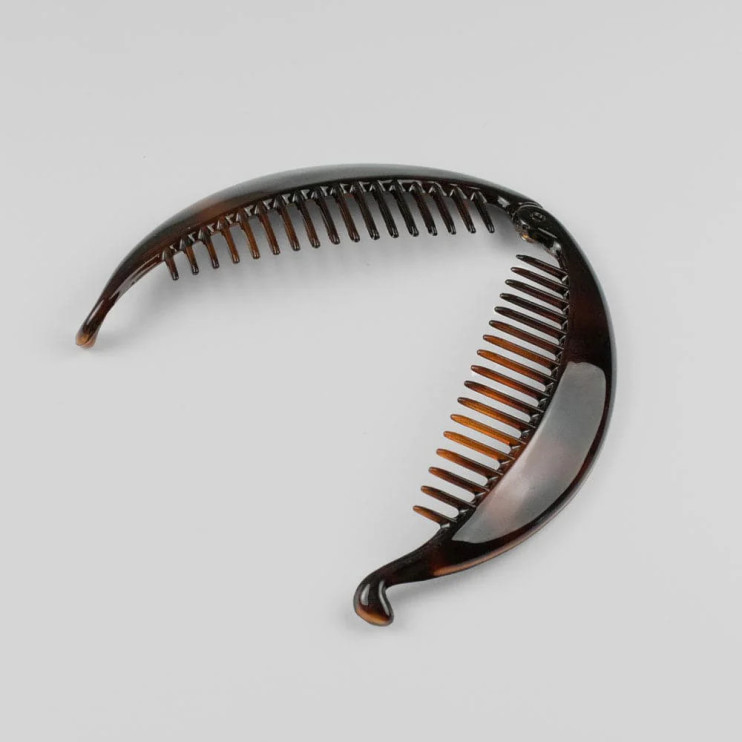 Banana Hair Clip / Tegen Accessories Press Kit