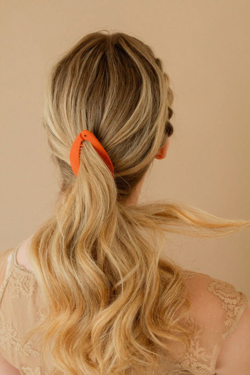 Banana Hair Clip / Andi Press Materials
