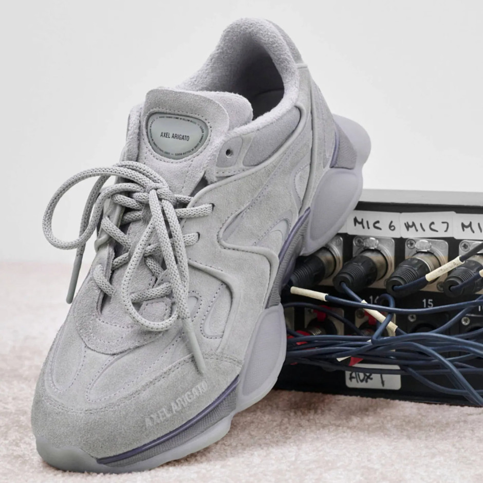 Sneakers grigie per l'estate 2025 - Axel Arigato, modello ERIS / Axel Arigato
