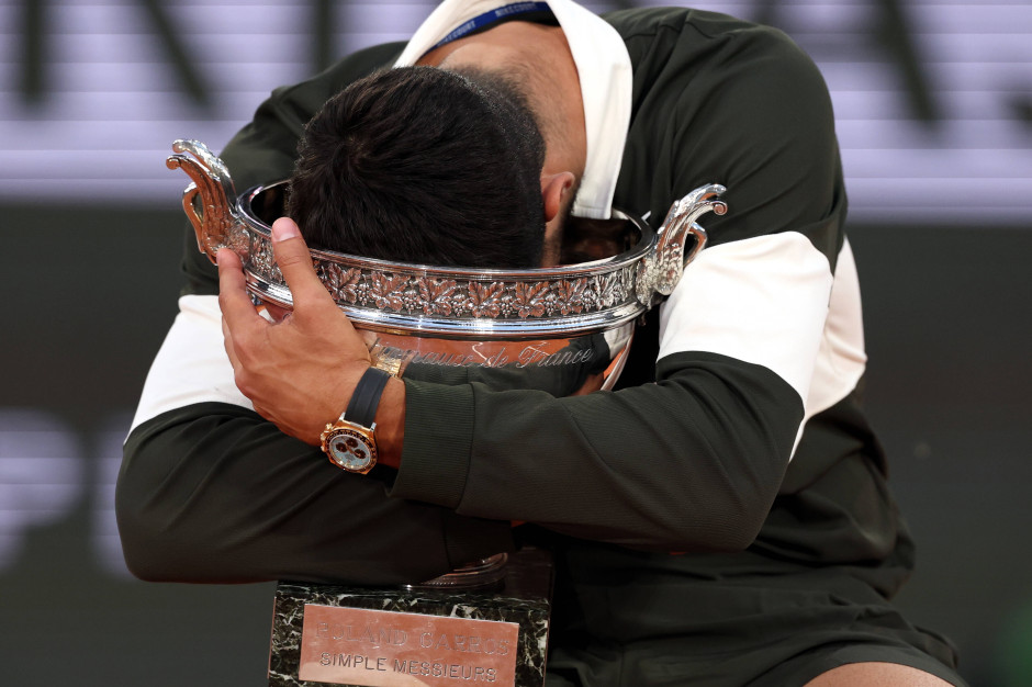 Roland Garros 2025: Carlos Alcaraz ponownie z Pucharem Muszkieterów!