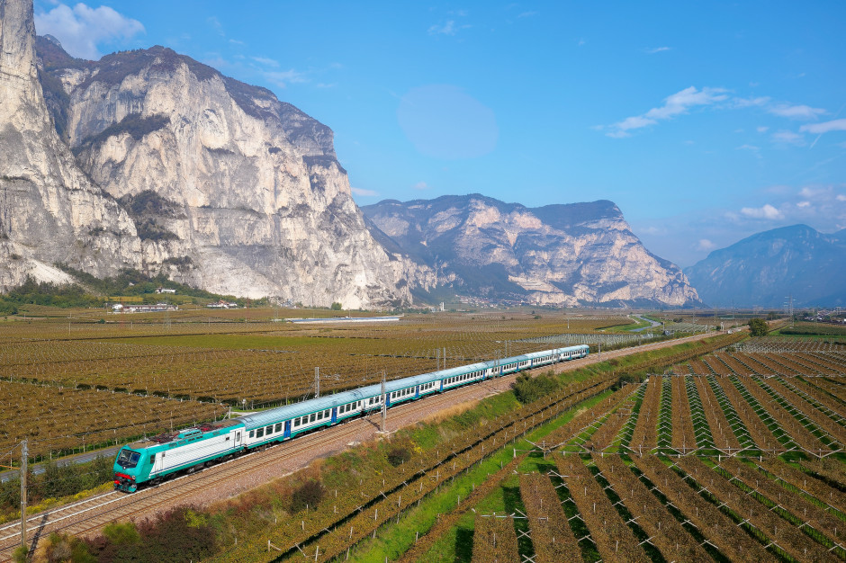 Tren en Italia / Shutterstock