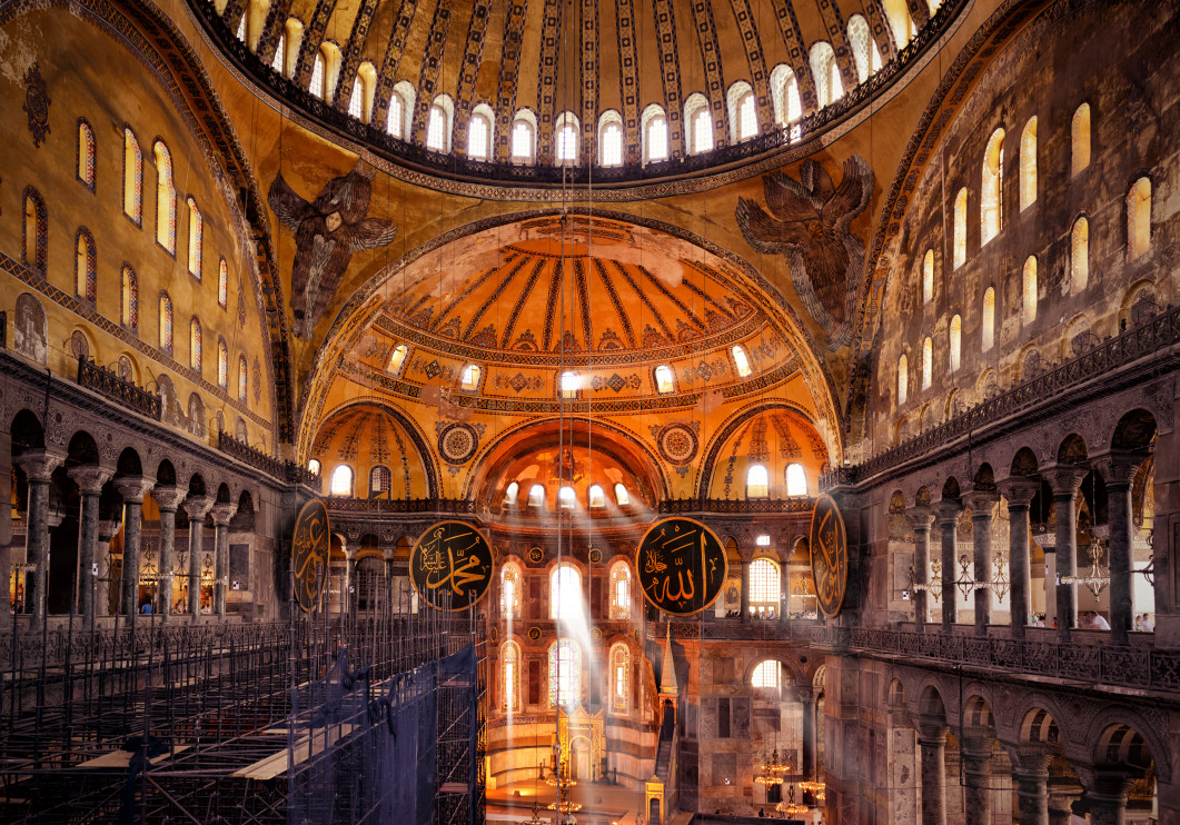 Santa Sofía en Estambul / Shutterstock
