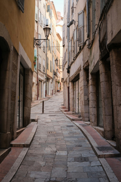 Grasse - a capital mundial dos perfumes / Unsplash - Artem RpkdaZwhIweo