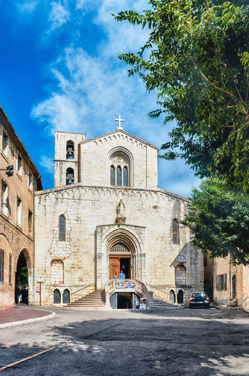 Notre-Dame-du-Puy - Grasse / Shutterstock
