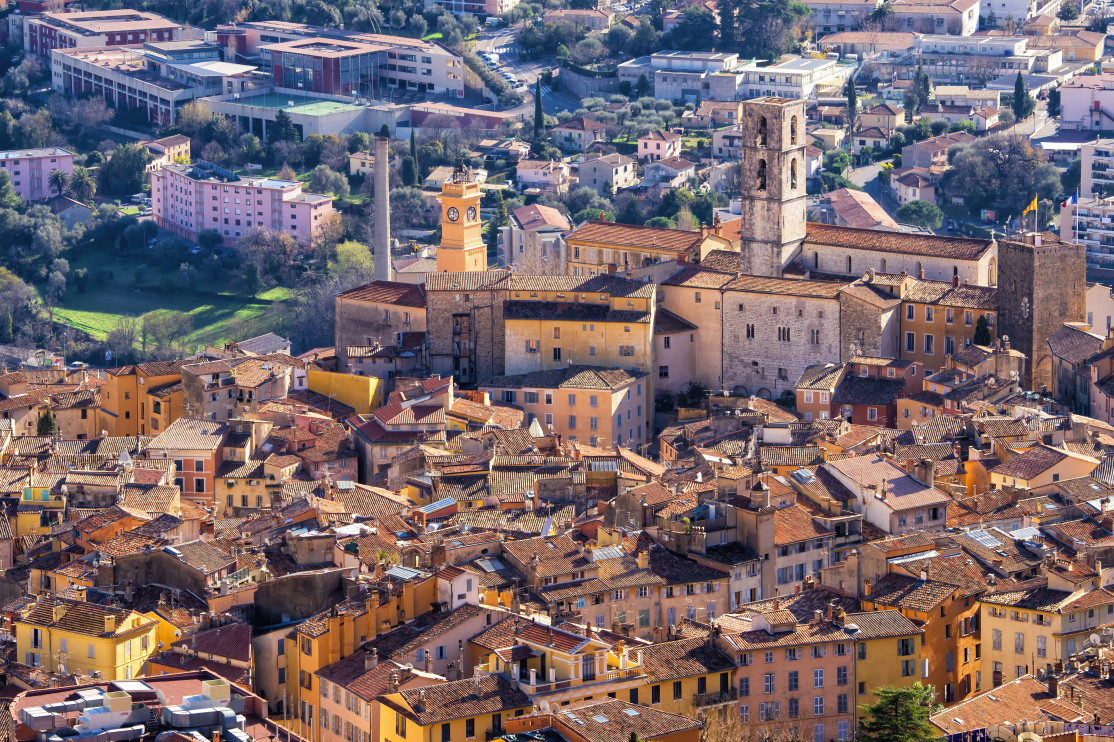 Grasse - a capital mundial do perfume / Shutterstock