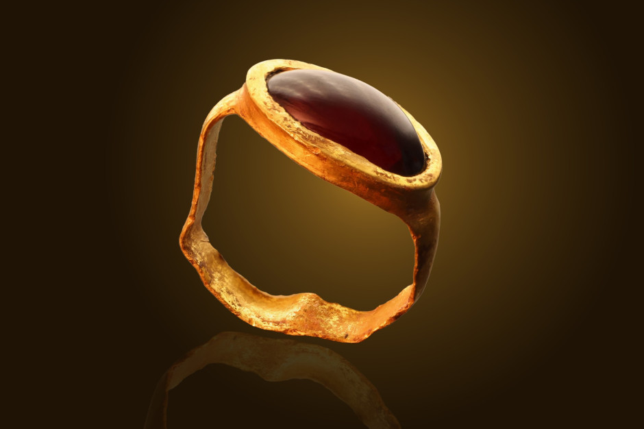 Jeruzalem: 2300 jaar oude gouden ring / Reut Vilf, Stad van David, FB Israel Antiquities Authority