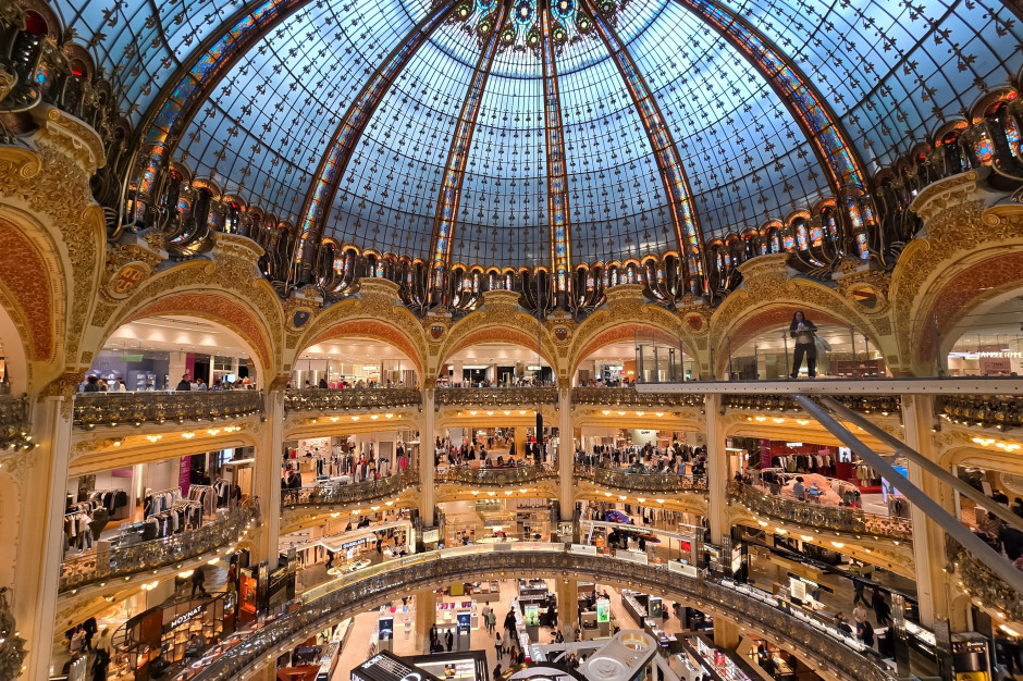 Galeries Lafayette Haussmann - nieuwe locatie van de H&M Adorables-boetiek / Shutterstock