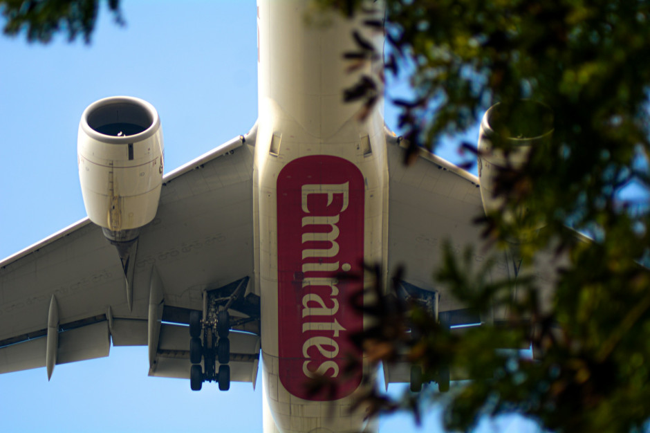 Emirates-Flugzeug – die Fluggesellschaft der Vereinigten Arabischen Emirate / Unsplash, Shayaan Hussain