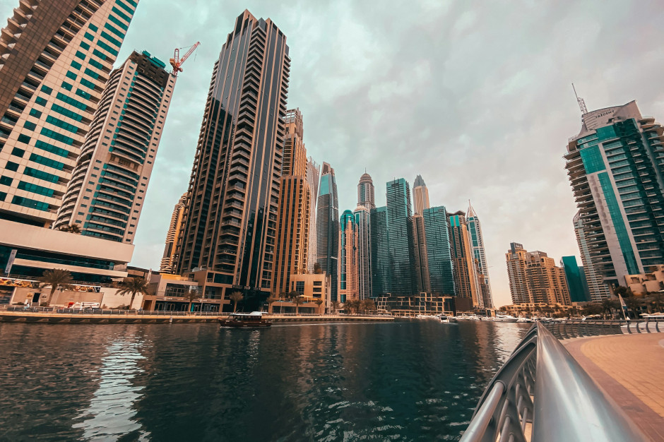 Dubai Marina / Unsplash, Louie Nicolo Nimor