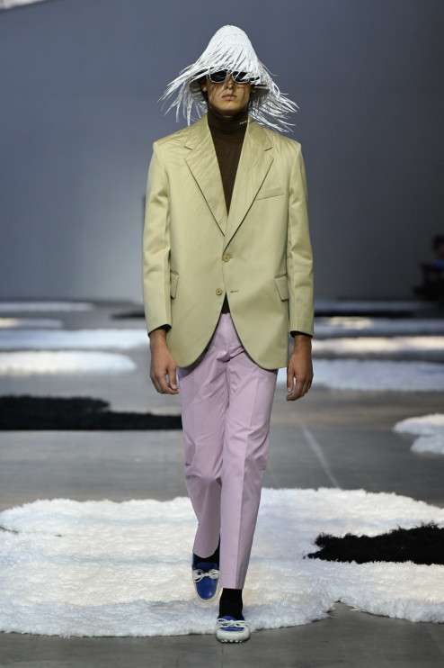 Prada - pokaz na wiosnę - lato 2025 / Getty Images
