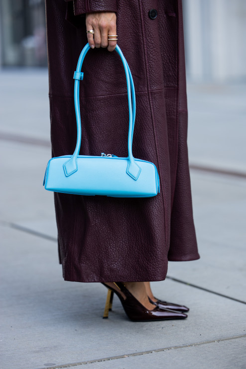 2025 yazına özel şık çanta - teckel bag Alaia / Getty Images
