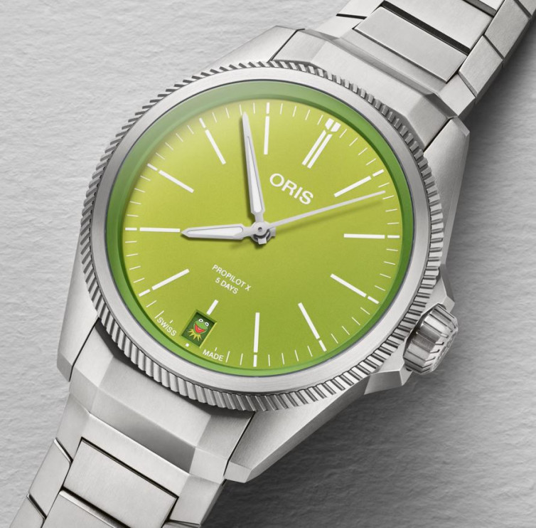 Oris ProPilot X Kermit Edition ref. 01 400 7778 7157-Set / perskit