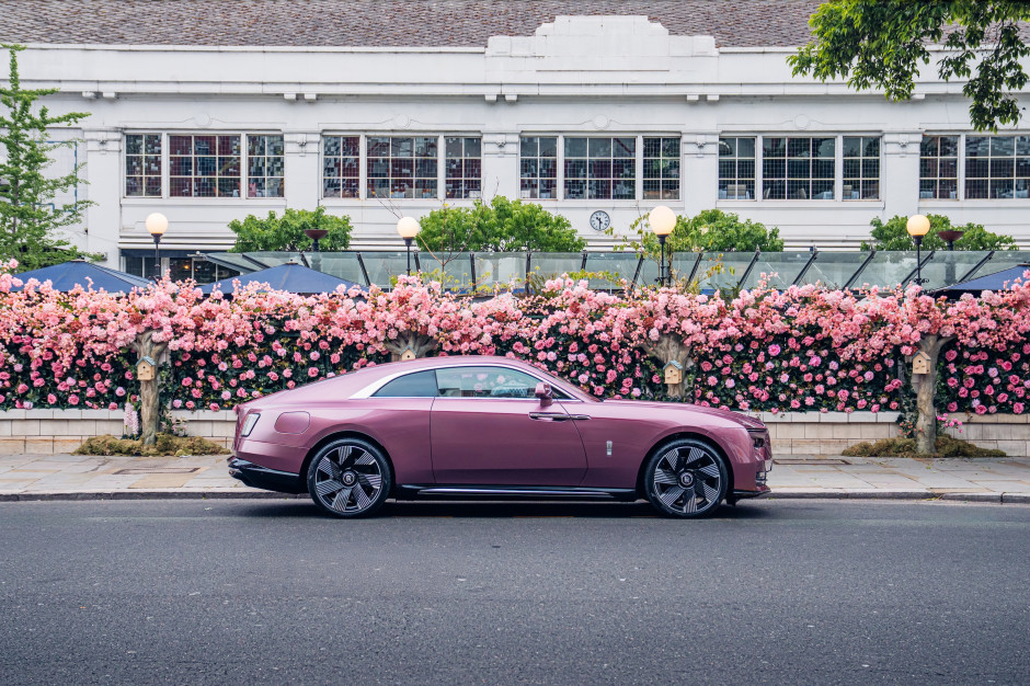 Elektrisches Rolls-Royce-Modell – SPECTRE /Pressematerialien / Rolls Royce