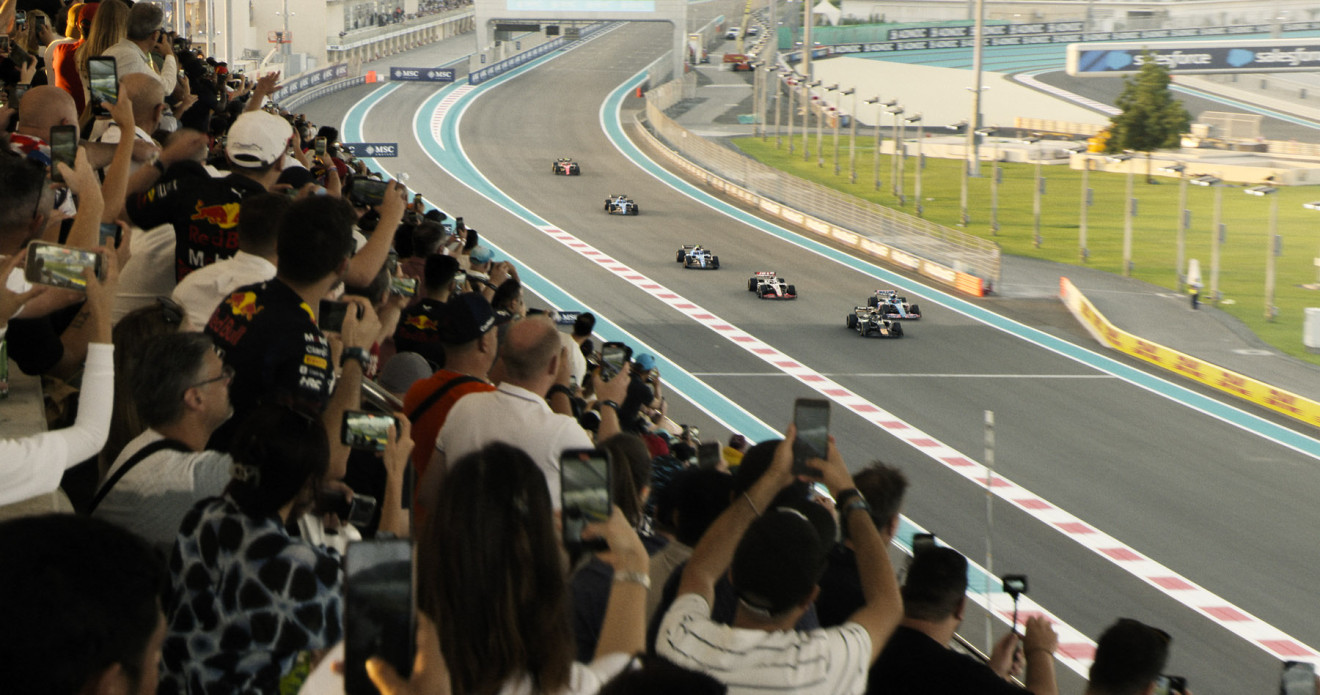 F1: Film / Materiali per la stampa / Apple / Warner Bros Polska