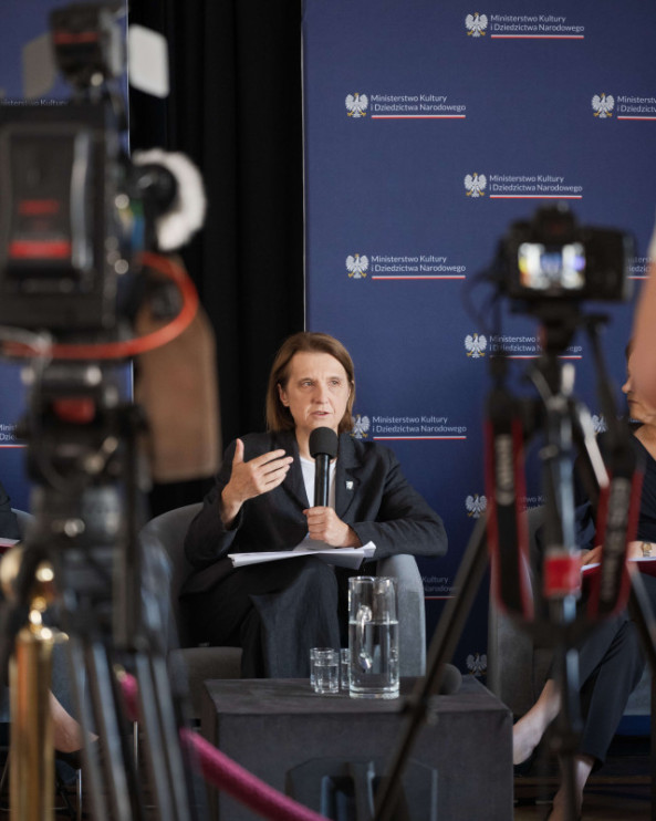 Hanna Wróblewska - Minister of Culture and National Heritage / press materials of the Ministry of Culture and National Heritage, photo by Kuba Celej