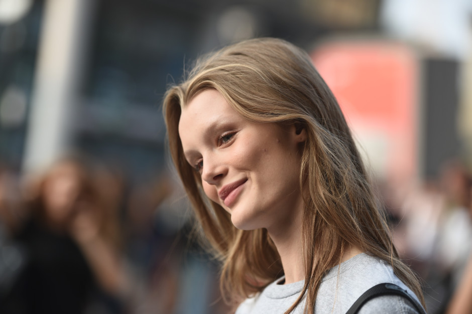 ALBERTA FERRETTI'nin Milano Moda Haftası'ndaki ön defile görünümü - MFWSS19 / Shutterstock