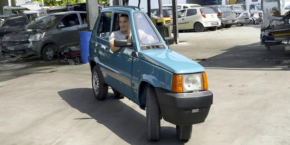 Najwęższy Fiat Panda na świecie / tutti_pazzi_per_marazzi / Instagram