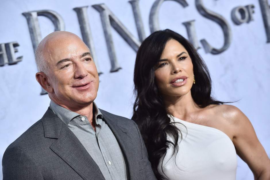 Jeff Bezos e Lauren Sánchez / Shutterstock
