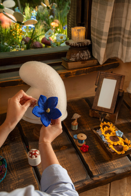 Airbnb nodigt je uit in het Smurfendorp / foto: Airbnb-persmateriaal