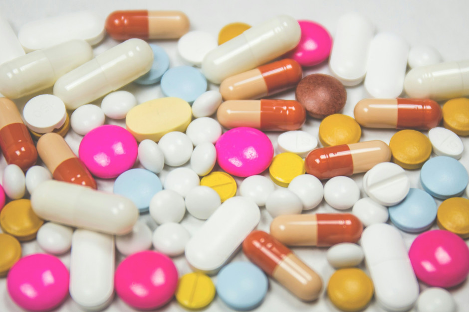 Le persone più ricche del mondo sono sempre più disposte a investire nella medicina rigenerativa, nella speranza di creare pillole che possano prolungare la vita / Foto: Unsplash, freestocks