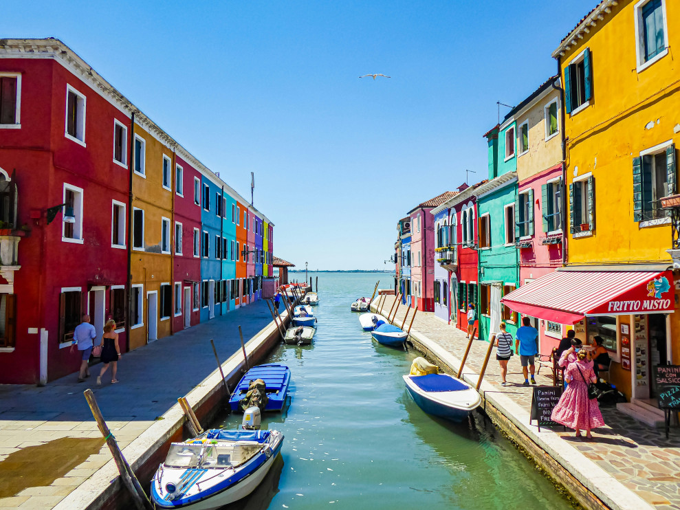 A ilha italiana de Burano/foto: Unsplash Tjaard Krusch