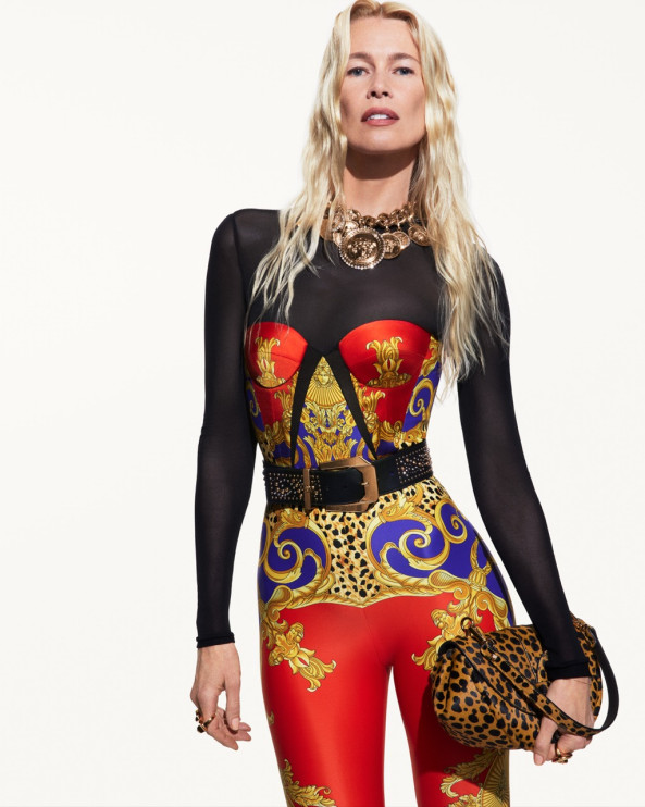 Versace - Campagna pubblicitaria autunno 2025 / Materiali stampa Versace, foto: Mert & Marcus