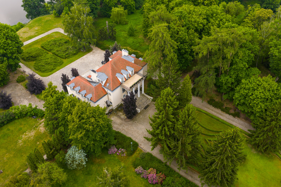 Smoszewo Palace / Poland Sotheby’s International Realty press materials