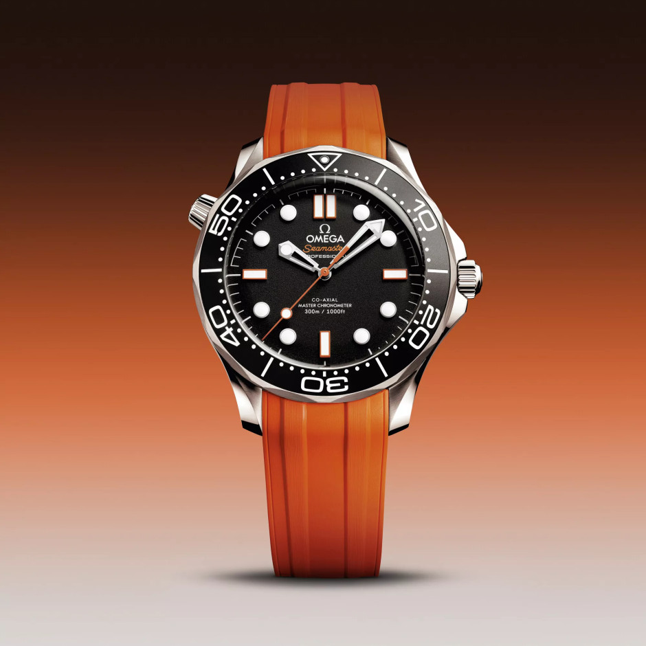 Seamaster Diver 300M - um novo relógio de mergulho na icônica cor laranja / OMEGA, acabamento em prensa