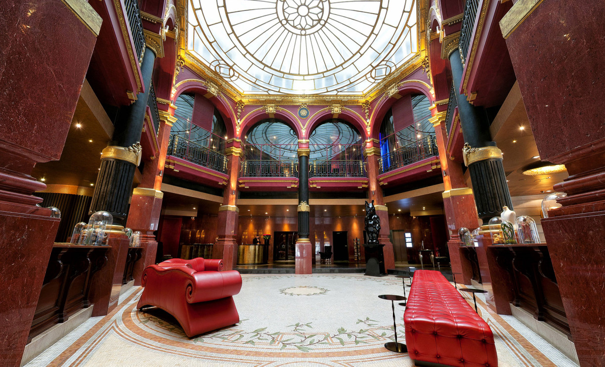 Hôtel Banke em Paris vendido por 97 milhões de euros / foto: Facebook Hôtel Banke