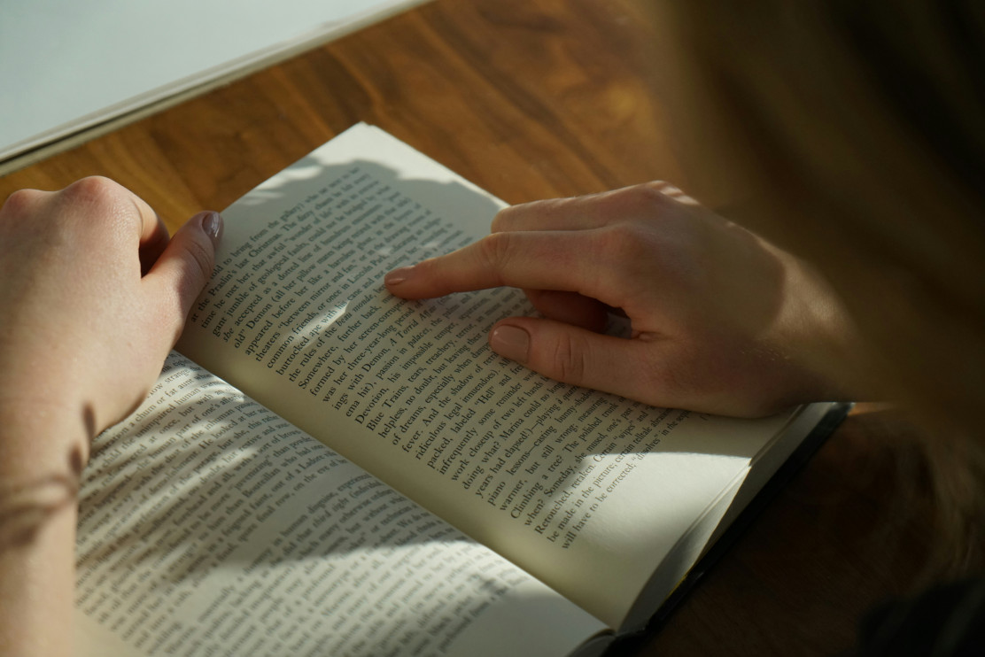Leitura de livros/fotos: Unsplash Thought Catalog