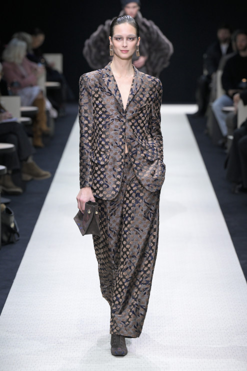 Giorgio Armani - Herfst 2025 RTW - Startbaan / Giovanni Giannoni / WWD / Getty Images