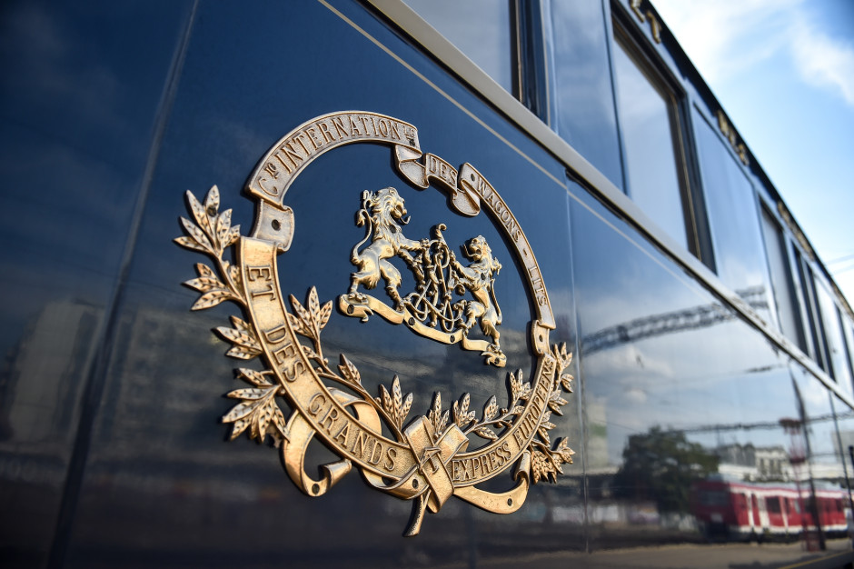 Orient Express, the iconic logo of the luxury train / Shutterstock
