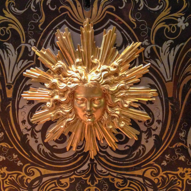 Versailles - the stinking palace of the Sun King / Meandering Trail Media / Shutterstock