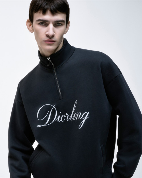 Sweatshirt from the DIOR men's collection, Diorling / DIOR press material, brand Facebook