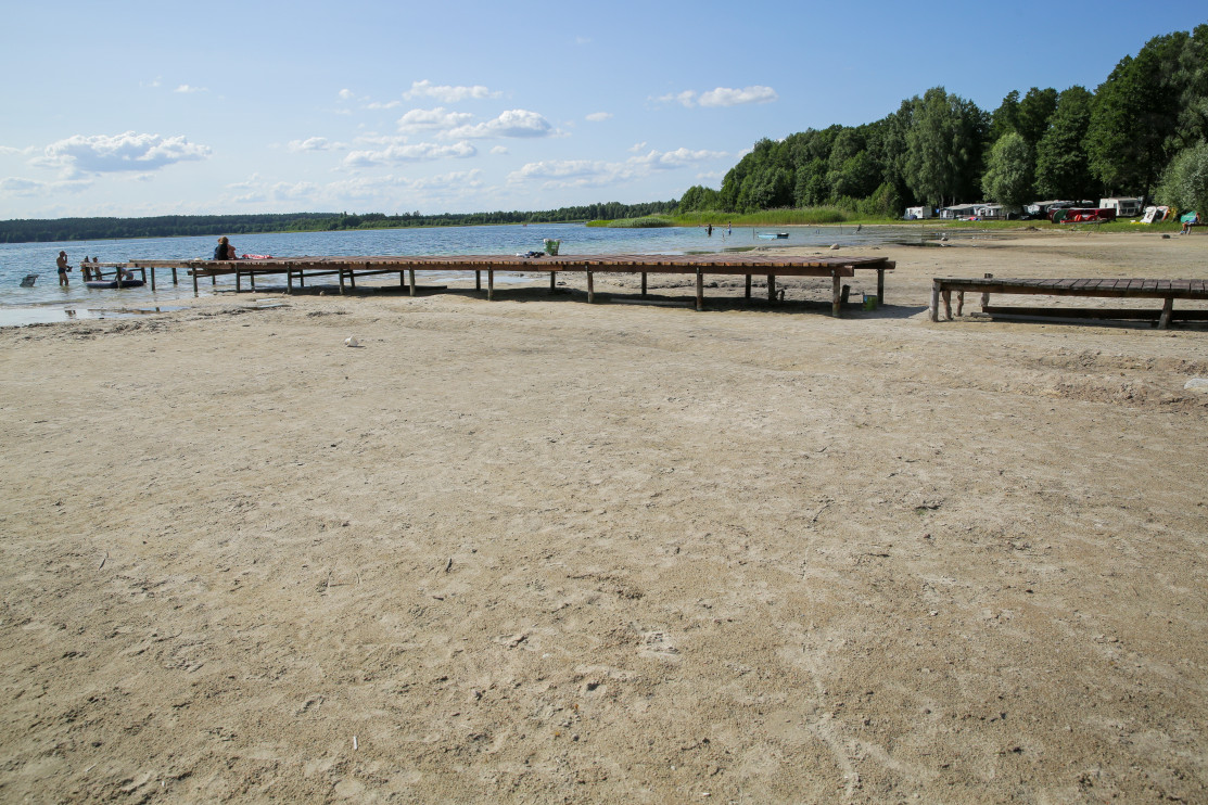 Lake Świętajno is drying up / PAP / photo by Tomasz Waszczuk