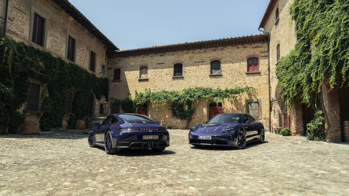 Porsche x Ferragamo - two limited models for the 40th anniversary of Porsche in Italy / press materials