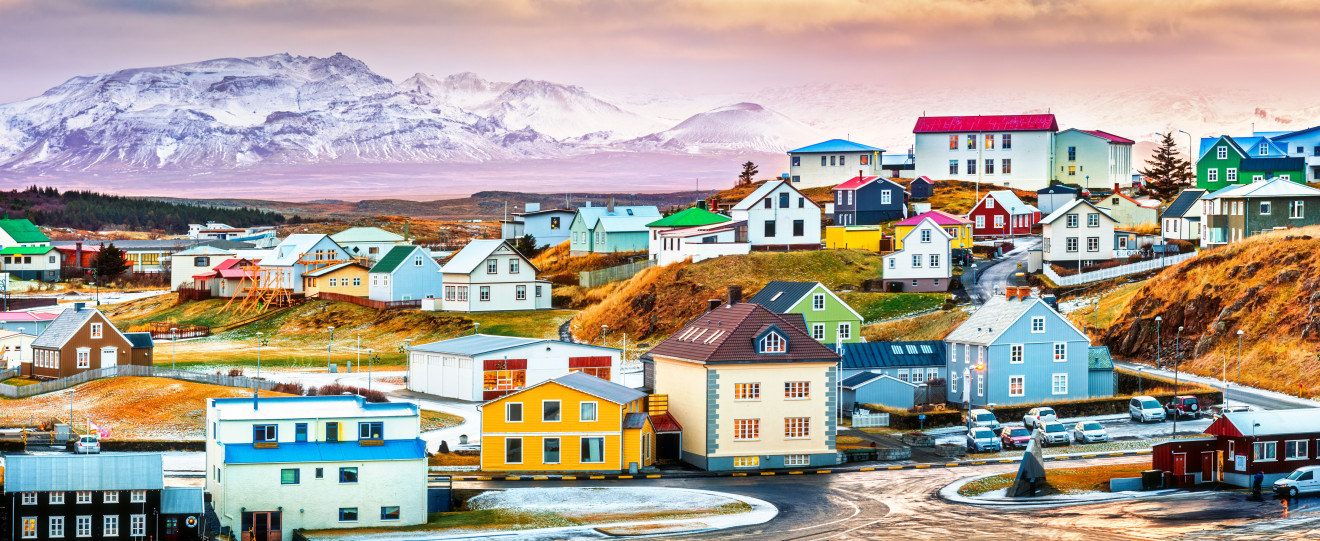 Stykkisholmur / Shutterstock / Mihai_Andritoiu