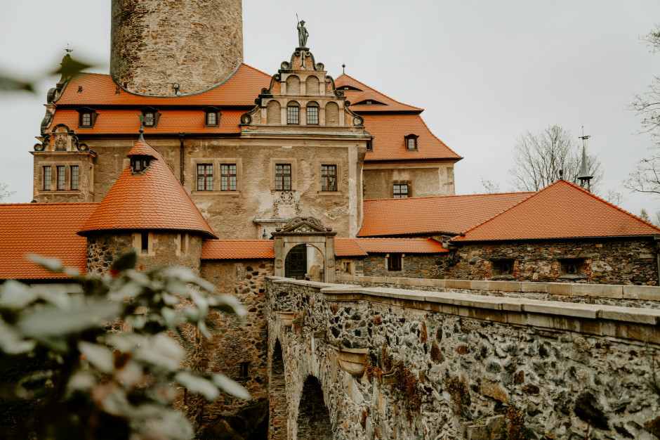 Castello di Czocha, un castello storico nell'insediamento di Sucha